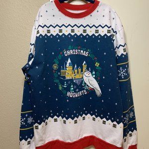 Harry Potter Christmas at Hogwarts Sweatshirt  (Adult Small)